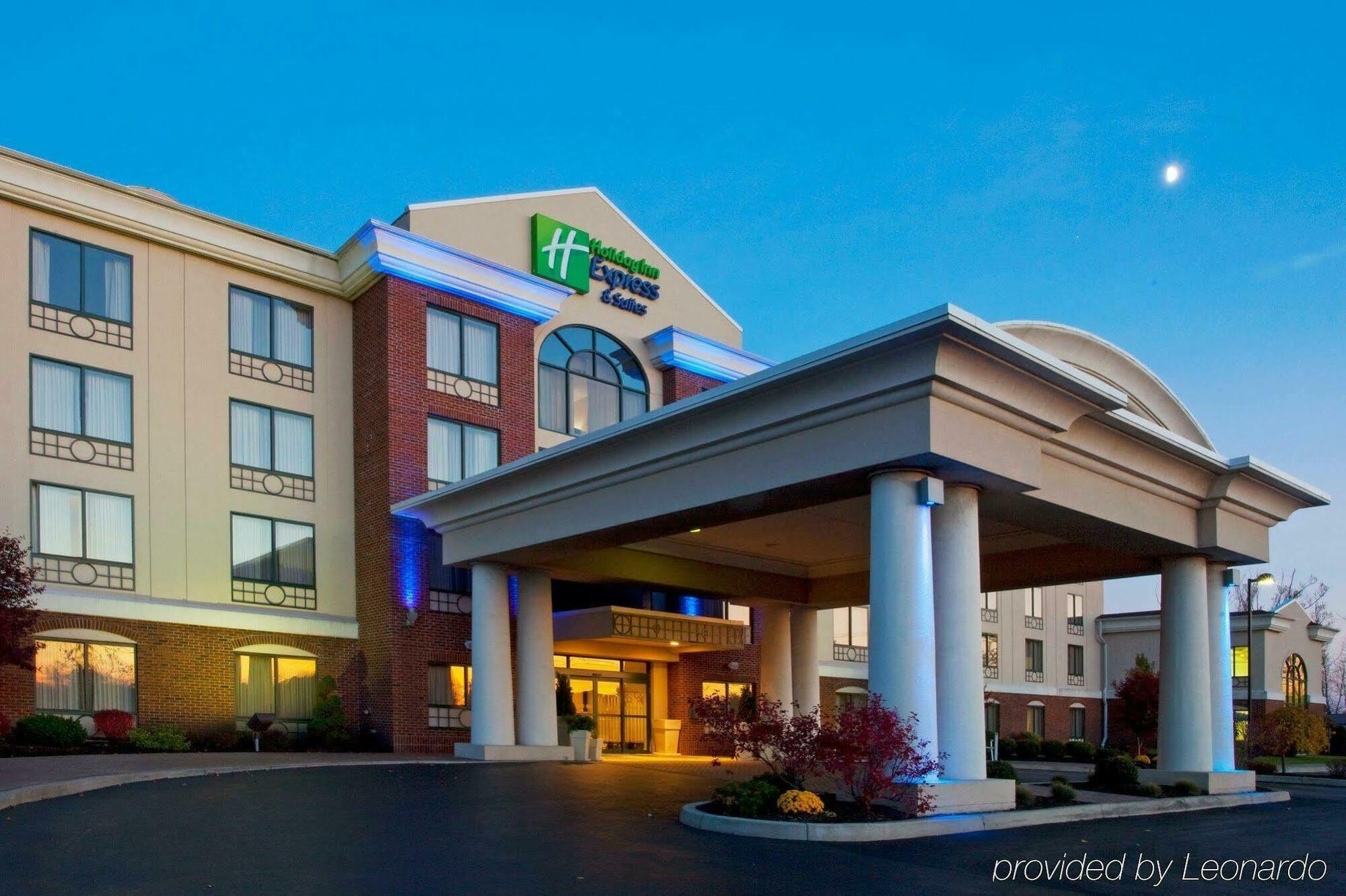 Holiday Inn Express & Suites Buffalo Airport, An Ihg Hotel Cheektowaga Exterior photo